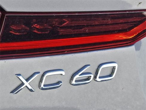 New 2026 Volvo XC60 B5 Core image 10