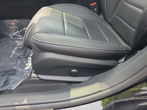 Used 2023 Mercedes-Benz E 450 4MATIC Sedan image 28