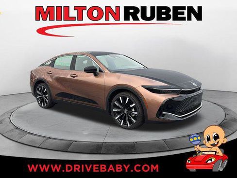 Certified 2026 Toyota Crown Platinum AWD/4WD image 1