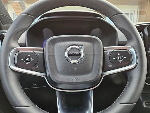 Certified 2023 Volvo XC40 Recharge Core w/ Protection Package Premier AWD/4WD image 23