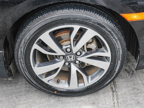 Used 2021 Honda Odyssey Touring image 11