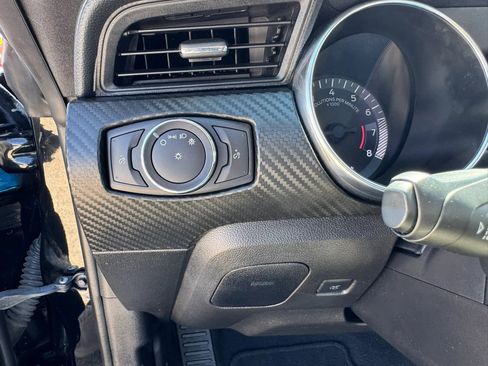 Used 2021 Ford Mustang Coupe image 27