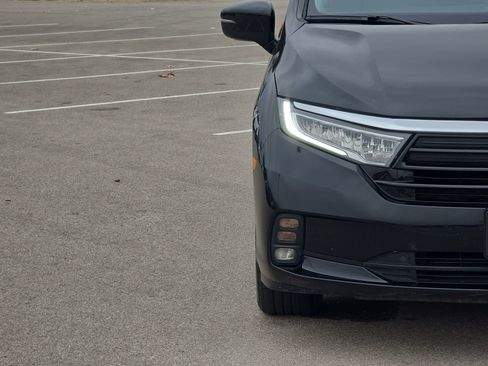 Certified 2024 Honda Odyssey EX-L image 10