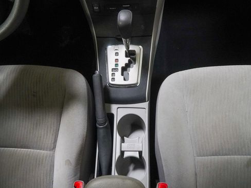 Used 2010 Toyota Corolla LE image 28