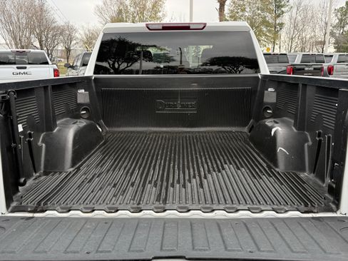 Used 2024 GMC Sierra 1500 SLT image 29
