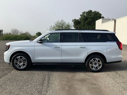 Used 2025 Ford Expedition Max Active image 3