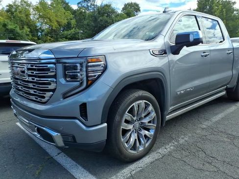 Used 2024 GMC Sierra 1500 Denali w/ Denali Reserve Package AWD/4WD image 3