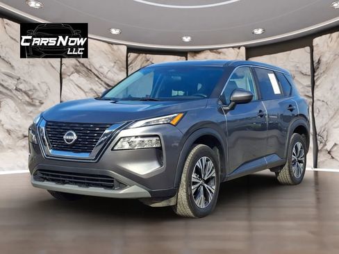 Used 2023 Nissan Rogue SV image 3