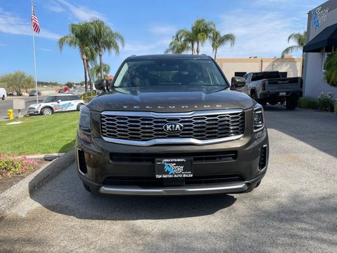 Used 2021 Kia Telluride S FWD image 2