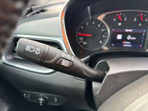 Used 2020 Chevrolet Equinox LT image 22