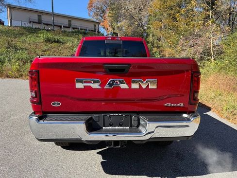 Used 2026 RAM 2500 Tradesman AWD/4WD image 7