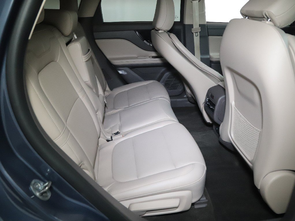 Used 2022 Lincoln Corsair AWD w/ Equipment Group 101A image 32