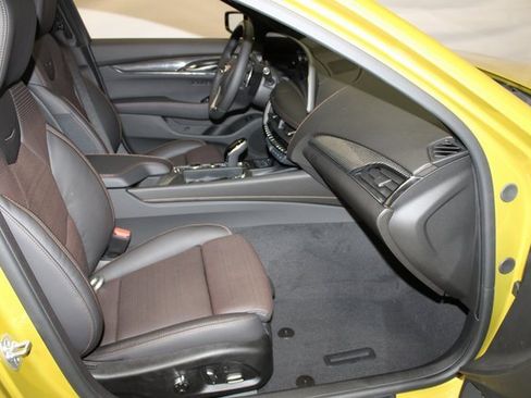 Used 2025 Cadillac CT5 V image 14