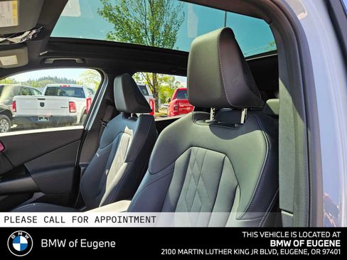 Used 2025 BMW X3 xDrive30i AWD/4WD image 26