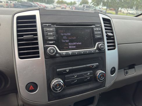 Used 2018 Nissan Frontier SV RWD image 23