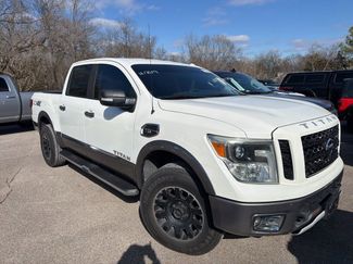 Used 2017 Nissan Titan PRO-4X video 1