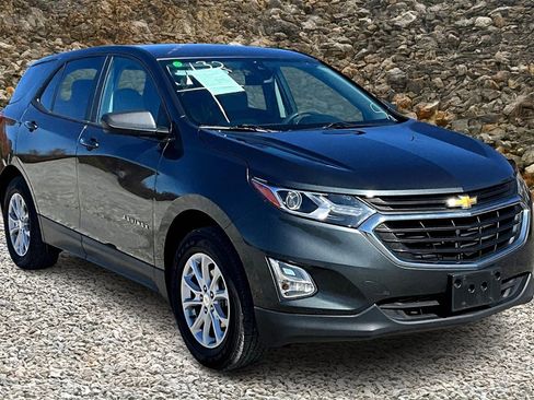 Used 2020 Chevrolet Equinox LS w/ LPO, Cargo Package image 9