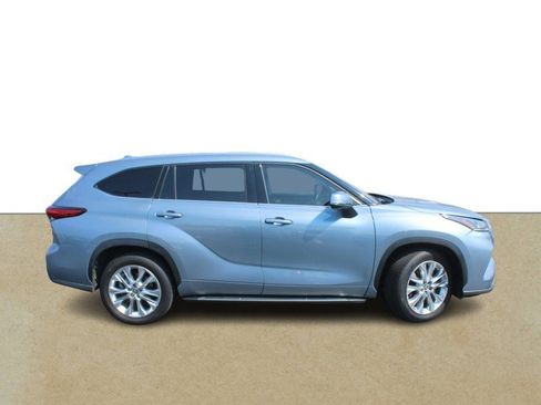 Certified 2020 Toyota Highlander Limited image 2