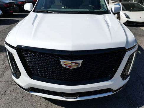 Used 2025 Cadillac Escalade Sport Platinum w/ LPO, Floor Liner Package AWD/4WD image 66