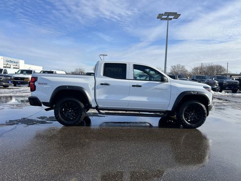 Certified 2024 Chevrolet Colorado Trail Boss w/ Technology Package image 8