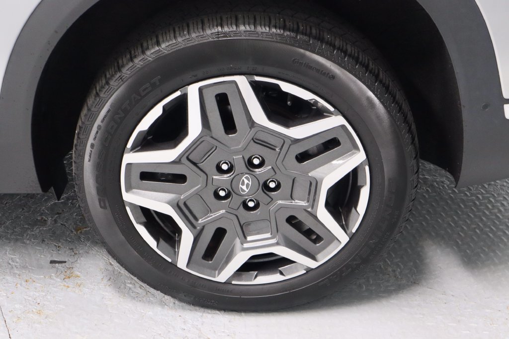 Used 2023 Hyundai Santa Fe Limited AWD/4WD image 20