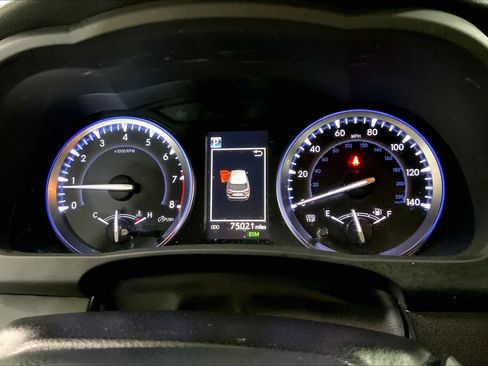 Used 2018 Toyota Highlander Limited AWD/4WD image 26