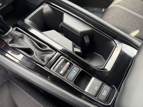 Used 2023 Honda Accord Sport image 24