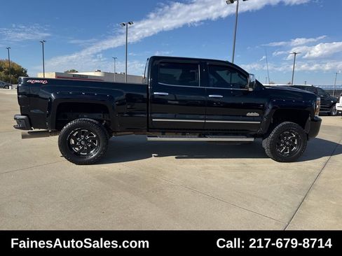 Used 2017 Chevrolet Silverado 2500 High Country w/ Duramax Plus Package image 25
