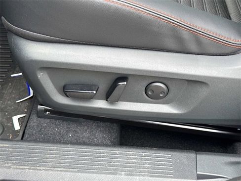 Certified 2026 Nissan Rogue SV image 28