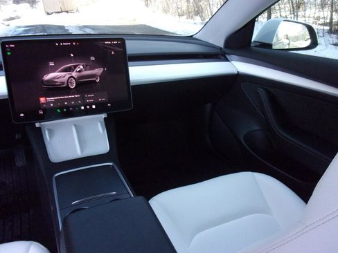 Used 2022 Tesla Model 3 Long Range image 12
