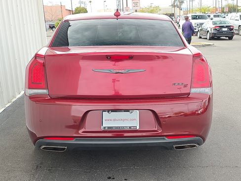 Used 2021 Chrysler 300 S image 6