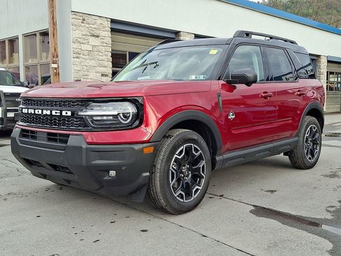 New 2025 Ford Bronco Sport Outer Banks w/ Outer Banks Tech Package+ AWD/4WD image 3