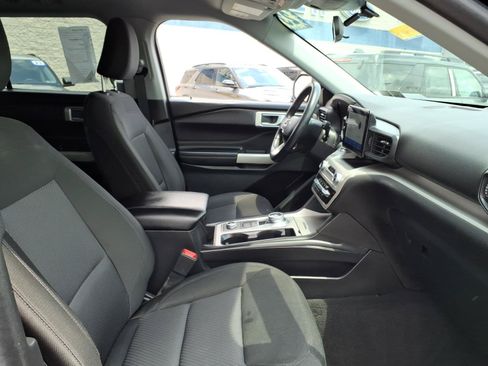 Certified 2023 Ford Explorer XLT AWD/4WD image 12