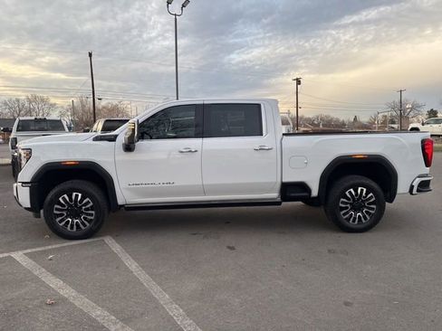 Used 2024 GMC Sierra 2500 Denali Ultimate image 5
