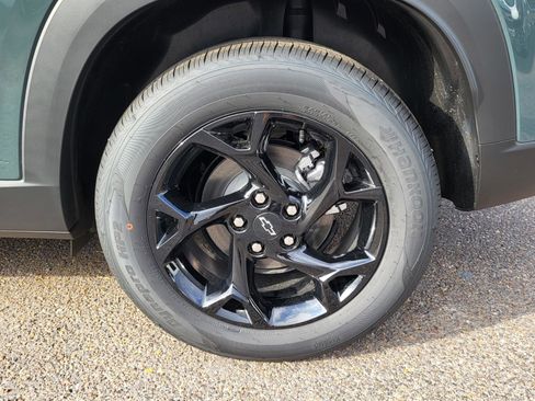 New 2026 Chevrolet Trax LT w/ Midnight Edition FWD image 20
