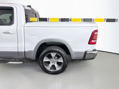 Used 2019 RAM 1500 Laramie AWD/4WD image 15