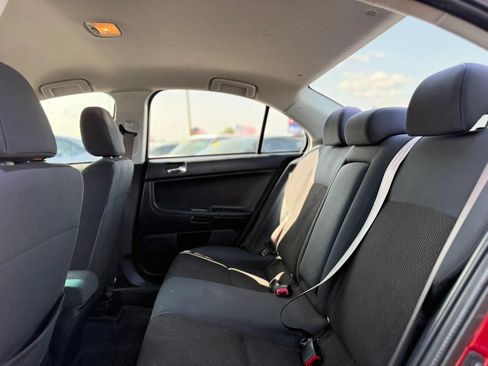Used 2017 Mitsubishi Lancer ES FWD image 17