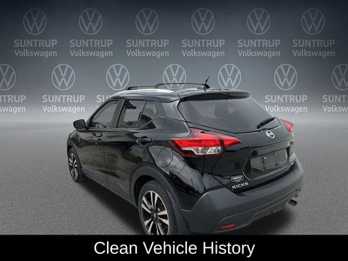 Used 2019 Nissan Kicks SV w/ Exterior Package image 4