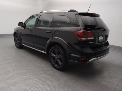 Used 2020 Dodge Journey Crossroad FWD image 3