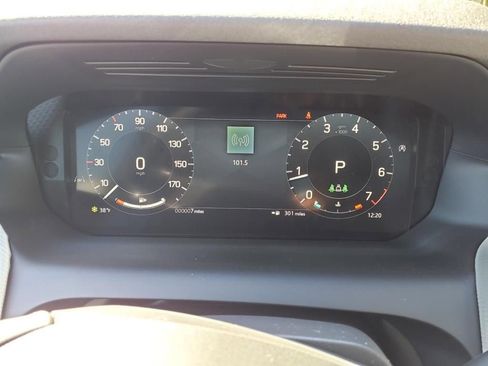 New 2025 Land Rover Discovery Sport Dynamic SE AWD/4WD image 9