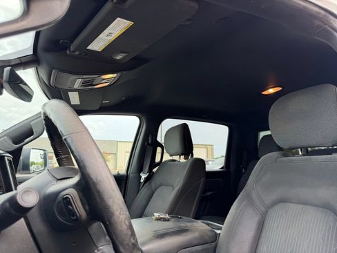Used 2019 RAM 1500 Big Horn AWD/4WD image 14