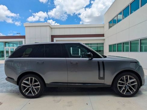 Used 2026 Land Rover Range Rover Autobiography AWD/4WD image 5
