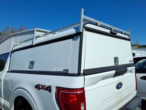 Used 2022 Ford F150 XLT w/ Trailer Tow Package image 8