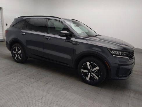 Used 2023 Kia Sorento S FWD image 11
