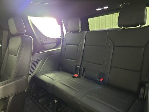 Used 2022 Chevrolet Tahoe Z71 image 16