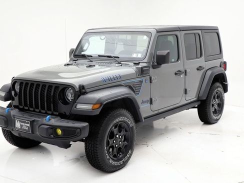 Used 2023 Jeep Wrangler Unlimited w/ Cold Weather Group image 2