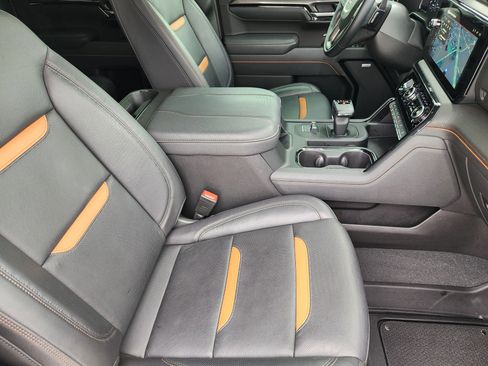 Certified 2025 GMC Sierra 1500 AT4 w/ AT4 Premium Package image 15