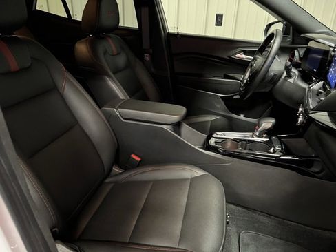 Used 2024 Chevrolet Trax RS w/ Driver Confidence Package image 25