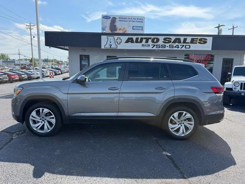Used 2023 Volkswagen Atlas SE AWD/4WD image 1