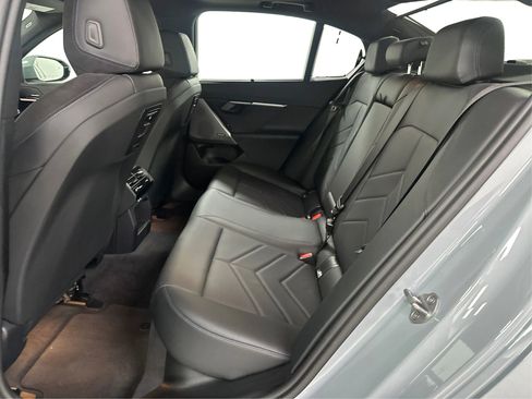 Used 2024 BMW 530i xDrive w/ M Sport Package image 10